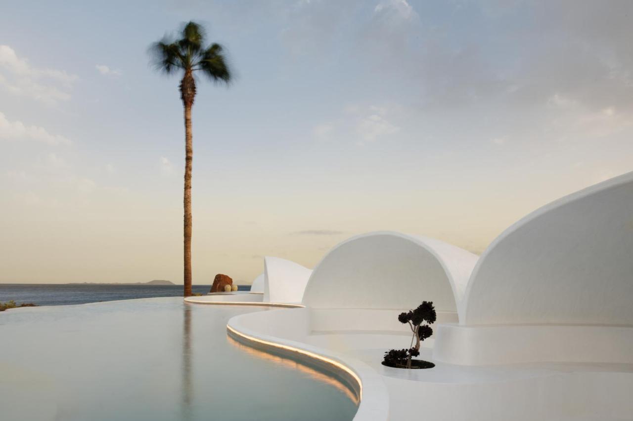 Kamezi Boutique Hotel Villas Плая Бланка Екстериор снимка